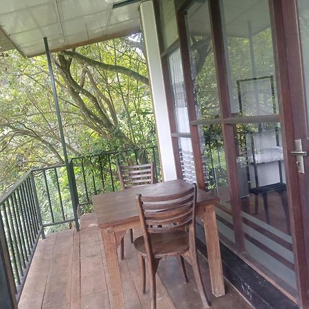 Chanidu Ella Inn Bagian luar foto
