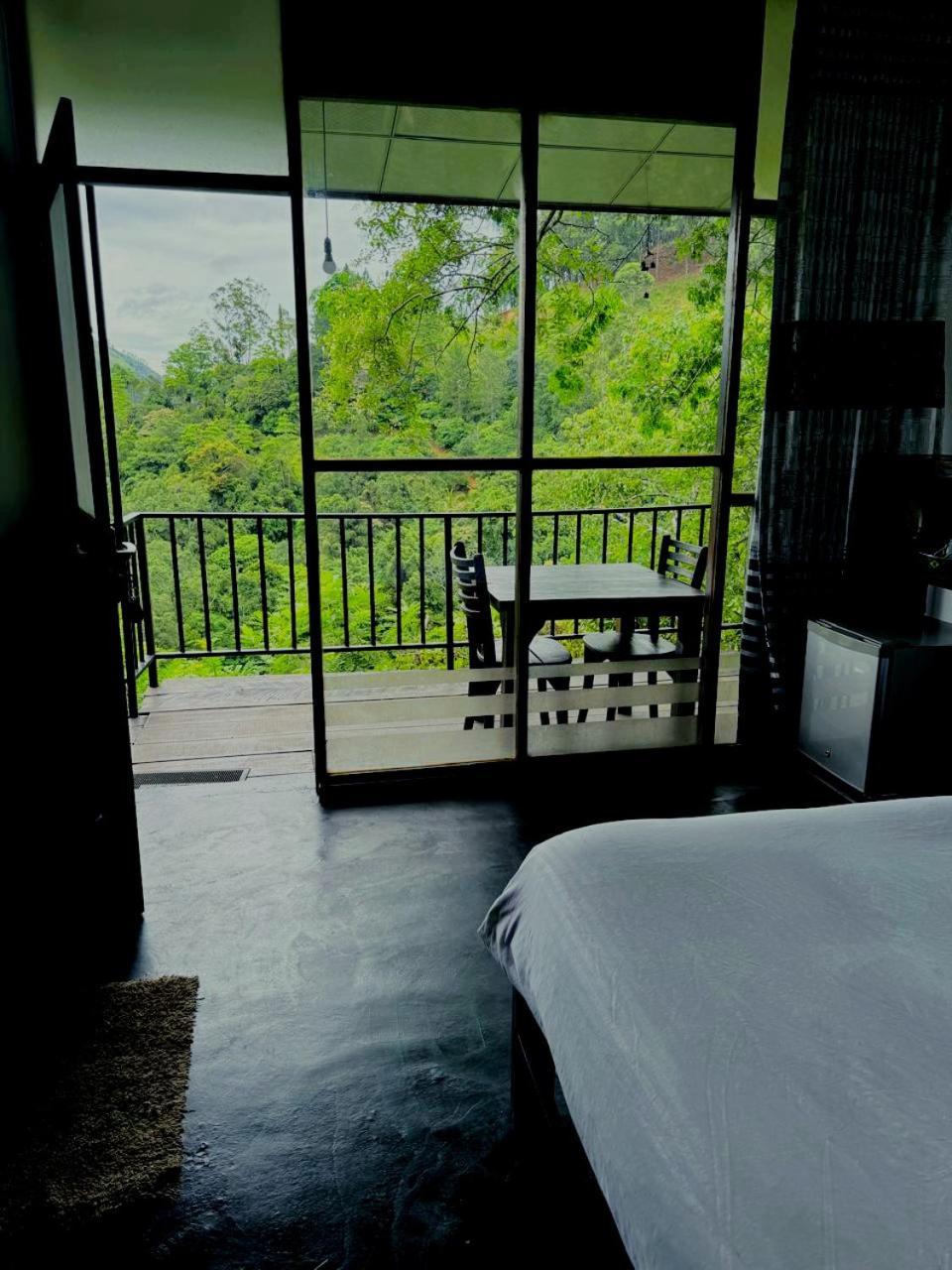 Chanidu Ella Inn Bagian luar foto