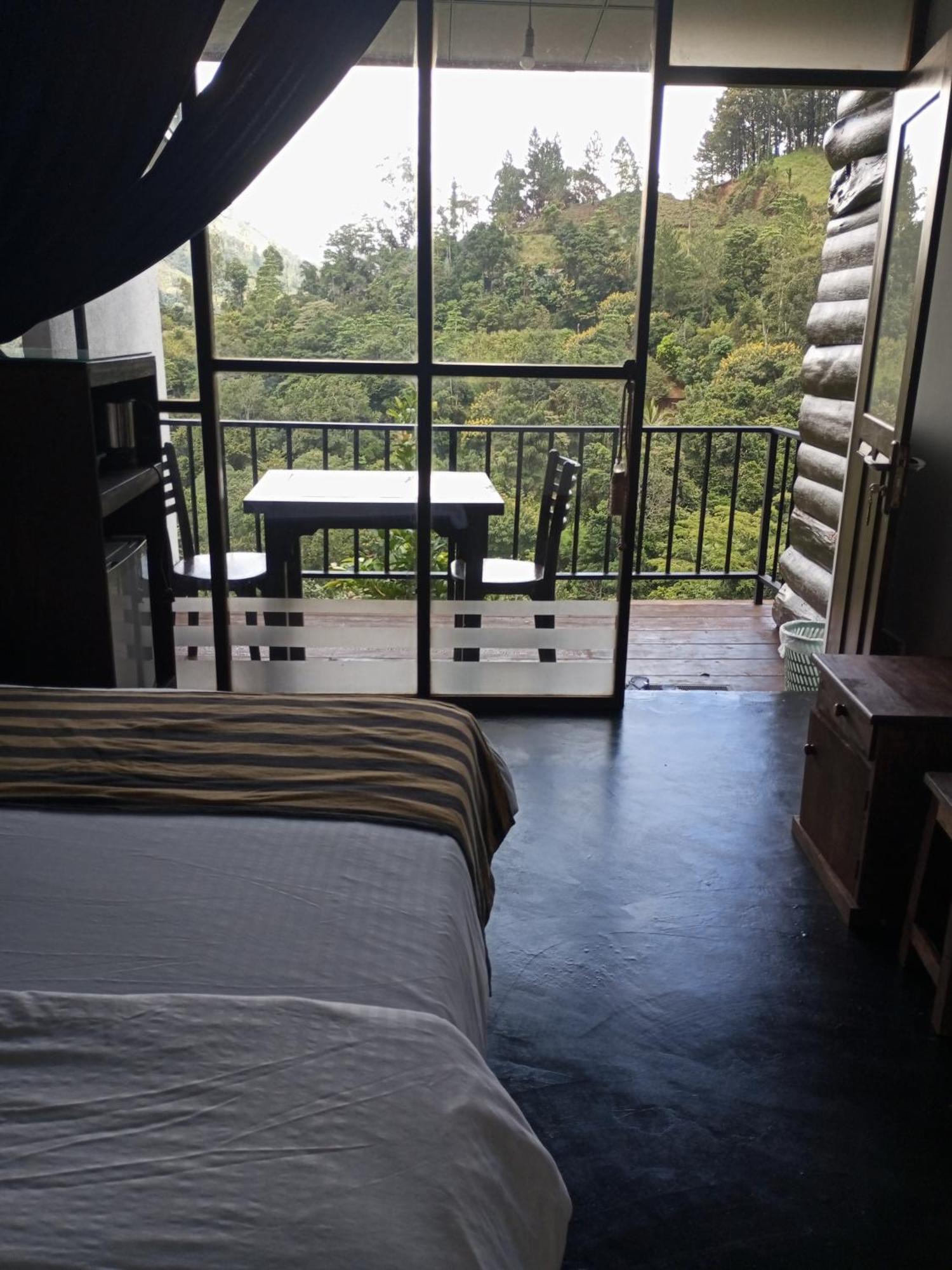 Chanidu Ella Inn Bagian luar foto